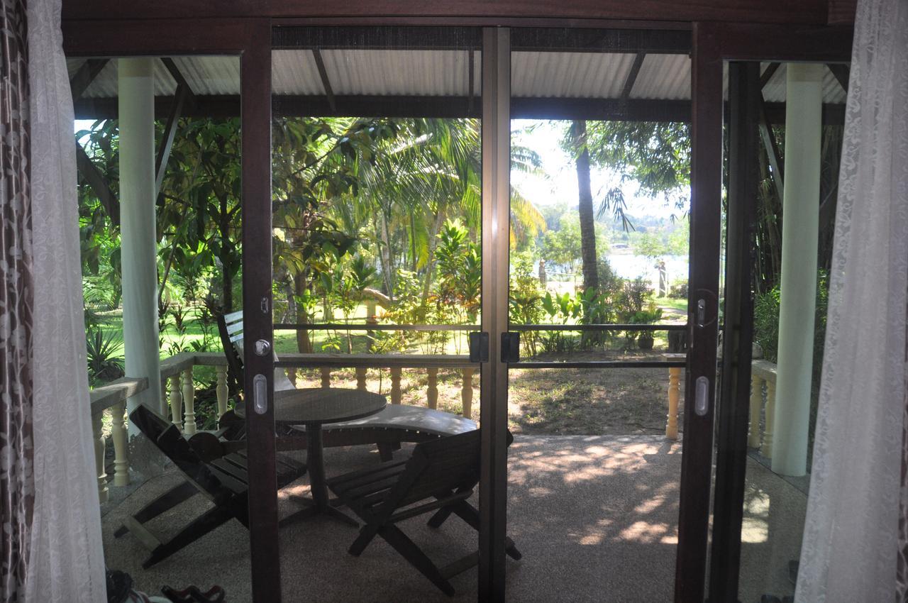 Lake View Bungalows Khao Lak Bagian luar foto
