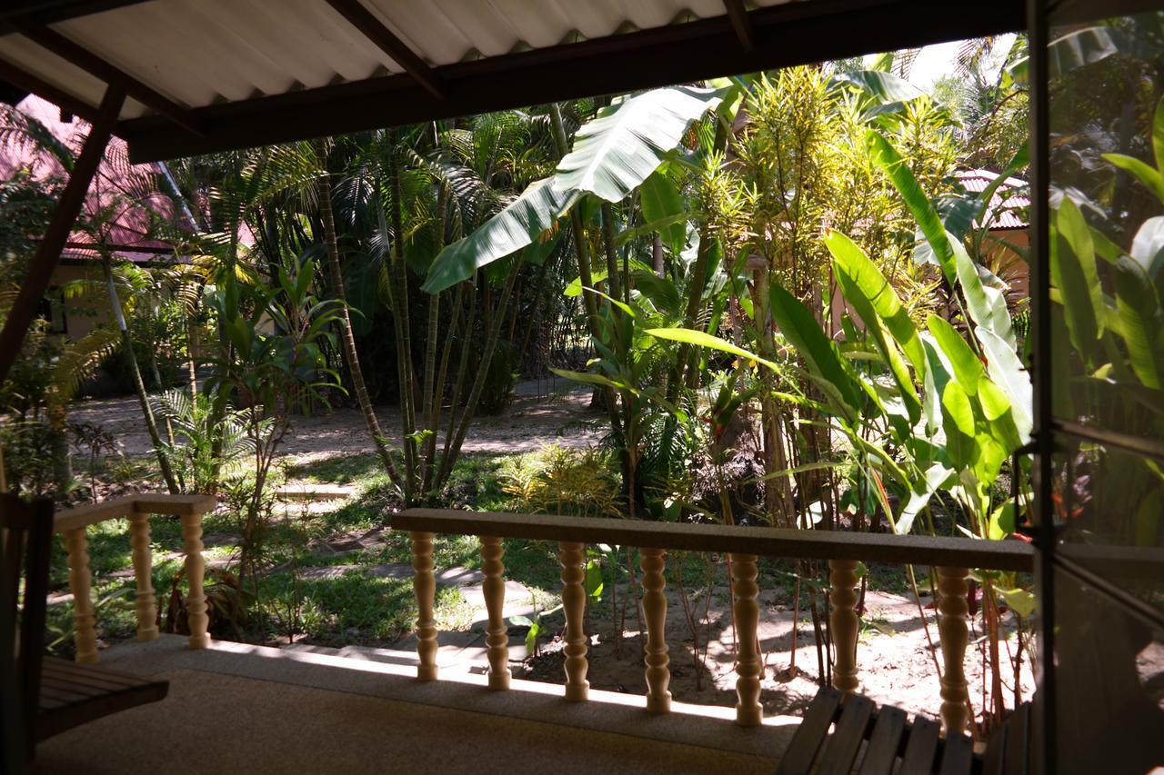 Lake View Bungalows Khao Lak Bagian luar foto