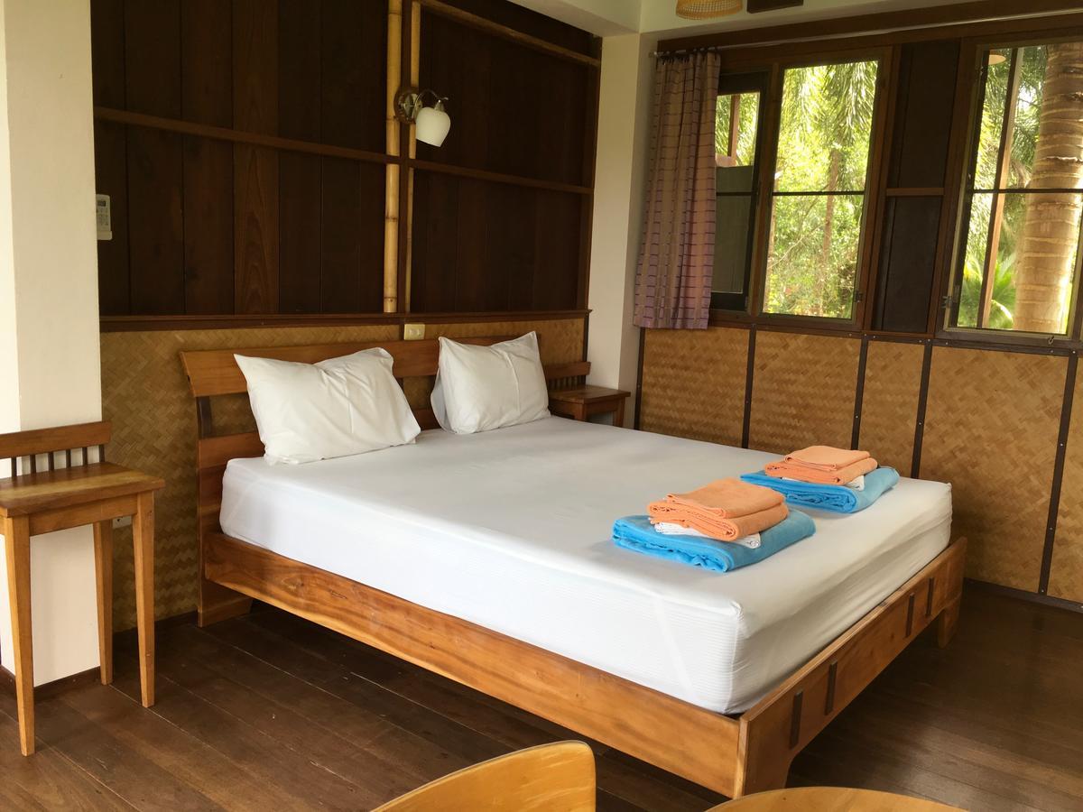 Lake View Bungalows Khao Lak Bagian luar foto